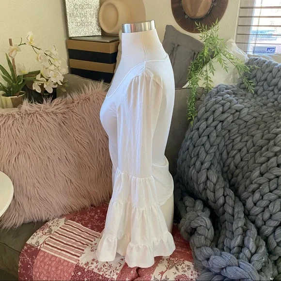 NEW Bell Sleeve Top - Picture 9 of 11